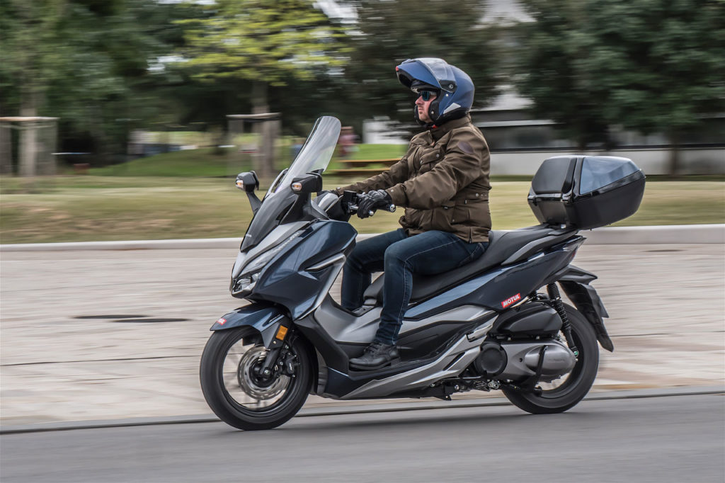 Essai Honda Forza 300 Le Scooter GT Par Excellence Urbaanews