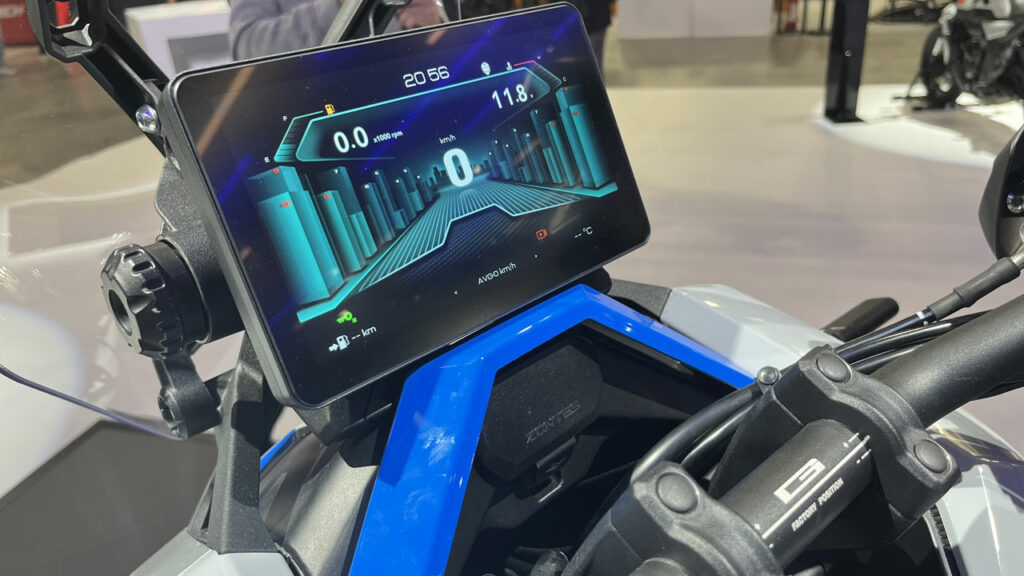 Eicma Scooter Crossover Zontes G Urbaanews