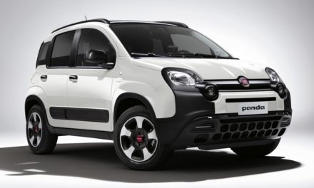 Fiat : Série Spéciale Panda City Cross Black & Waze