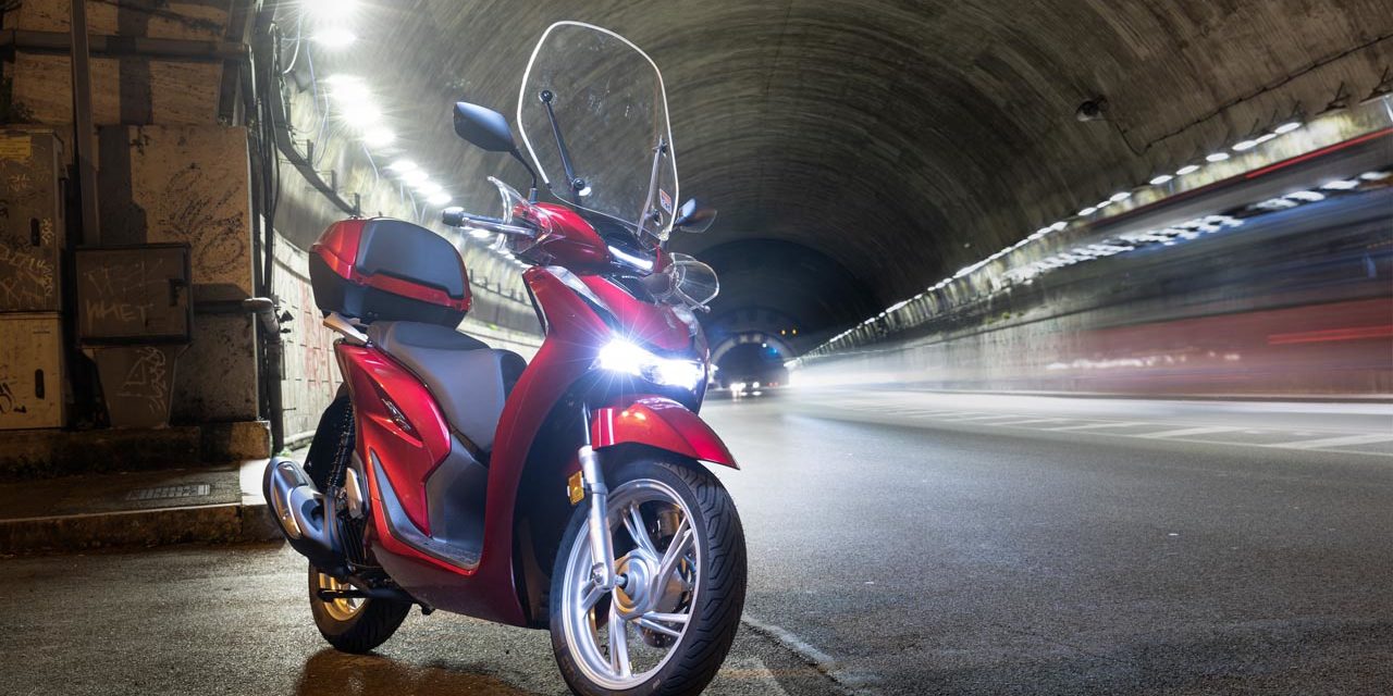 Zoom Honda SH 125i 2020 : Tout savoir sur la star des scooters grandes-roues