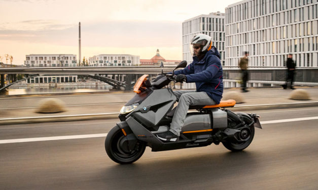 BMW CE 04 : Toutes les infos sur le nouveau scooter électrique BMW
