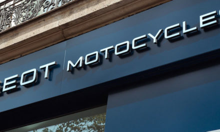 Paris, Pékin et Moscou : Peugeot Motocycles déploie sa nouvelle identité