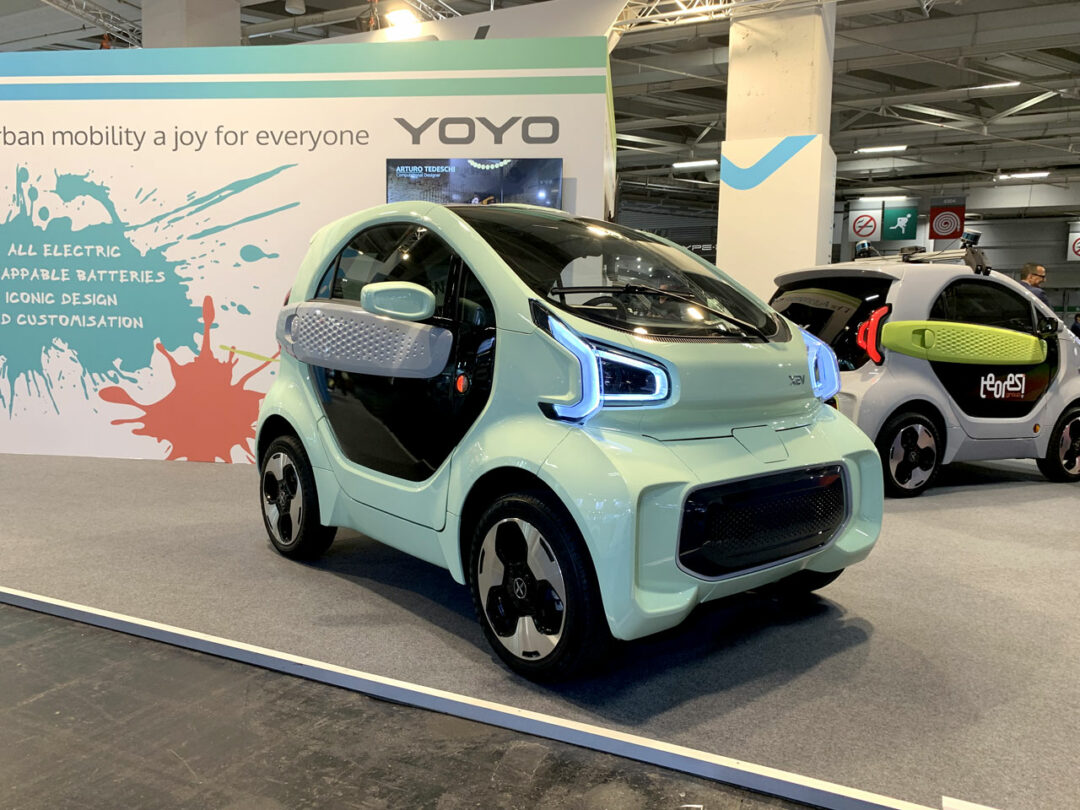 XEV Yoyo Un quadricycle électrique à batteries interchangeables