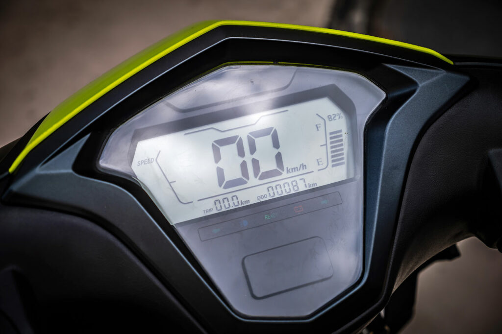 200€ sur e-Opai - Scooter électrique 50 - Blanc - easy-Watts - Bonus écologique de 360€ déduit