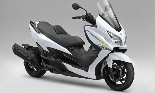 Scooter électrique et hydrogène : Suzuki lève le voile sur ces futurs deux-roues au Japan Mobility Show 2023