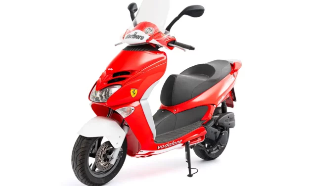 Enchère : Le scooter de Michael Schumacher en vente !