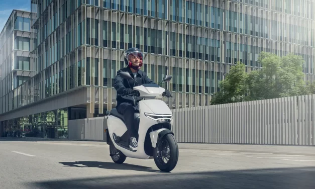 EICMA 2024 : Honda présente le scooter électrique CUV e: