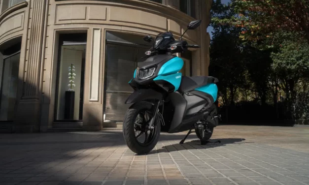 Nouveau Yamaha RayZR : Plus connecté que jamais !